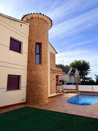 Chalet en venta en Nucli Urbà en Calafell
