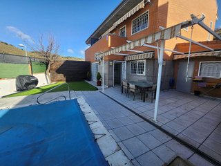 Casa pareada en venta en Villalbilla pueblo en Villalbilla
