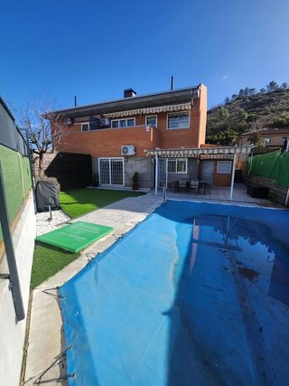 Casa pareada en venta en Villalbilla pueblo en Villalbilla