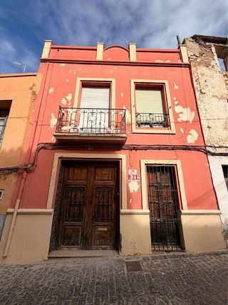Casa adosada en venta en Centro - El Castillo en Sagunto
