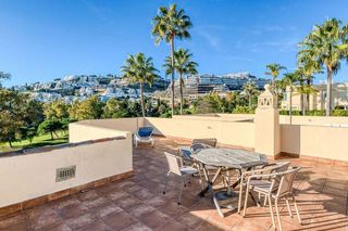 Casa adosada en venta en Benahavís