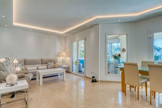 Casa adosada en venta en Benahavís