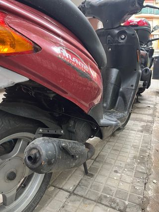 Derbi Atlantis Roja 49cc Automática