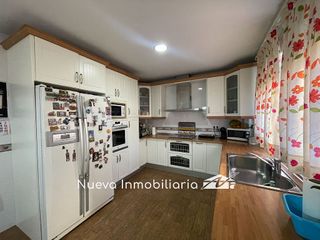 Casa adosada en venta en Linares