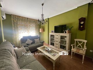 Casa adosada en venta en Linares