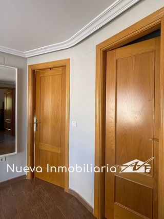 Casa adosada en venta en Linares