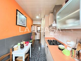 Piso en venta en Artigas - Llefià en Badalona