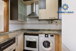 Piso en venta en Avda. De los Ogíjares en Armilla