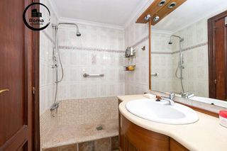 Piso en venta en Barrio de Zaidín en Granada