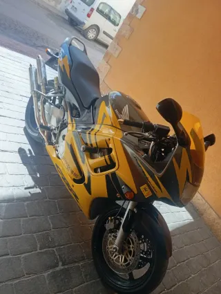 Honda CBR600 año 1997 52.000km