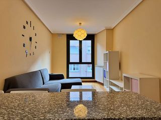 Piso en venta en El Llano en Gijón