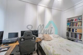 Piso en venta en Milán - Pumarín - Teatinos en Oviedo