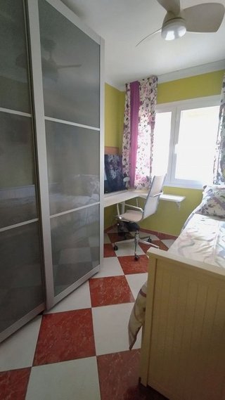 Piso en venta en Parque Victoria Eugenia en Málaga