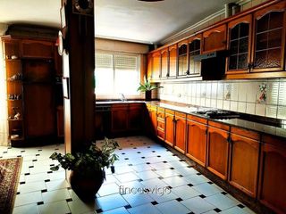 Chalet en venta en Lavadores en Vigo