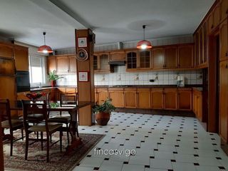 Chalet en venta en Lavadores en Vigo