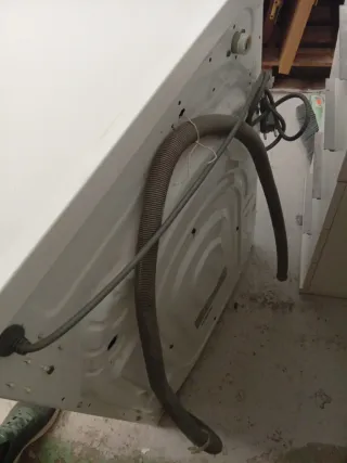 Lavadora Carga Frontal 5kg No funciona para piezas