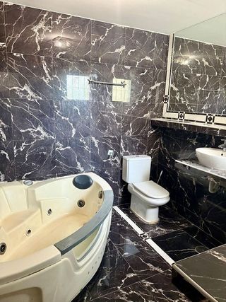 Casa adosada en venta en Los Naranjos - Las Brisas en Marbella