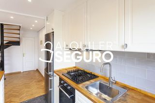 Ático en alquiler en Berruguete en Madrid