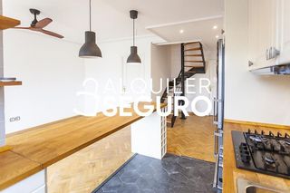 Ático en alquiler en Berruguete en Madrid