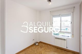 Ático en alquiler en Berruguete en Madrid