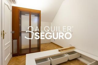 Ático en alquiler en Berruguete en Madrid