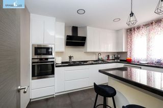 Casa pareada en venta en Zubia (La)