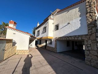 Chalet en venta en Plaça Eliptica-Republica Argentina-Germanies en Gandia