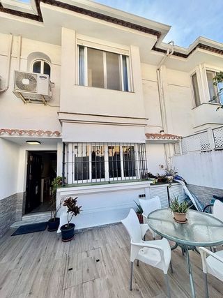 Casa adosada en venta en Las Lagunas en Mijas
