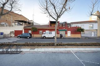 Casa adosada en venta en Avda. De los Ogíjares en Armilla