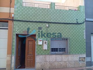Casa adosada en venta en San Luis en Almería