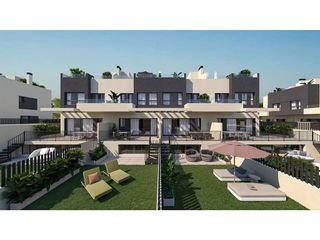 Casa adosada en venta en Viña Málaga en Vélez-Málaga