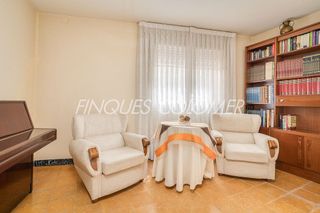 Casa adosada en venta en Centre en Rubí