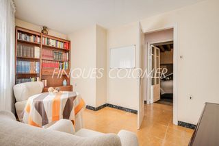 Casa adosada en venta en Centre en Rubí