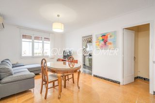 Casa adosada en venta en Centre en Rubí