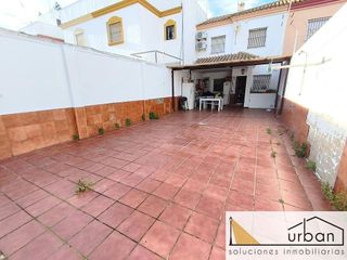 Chalet en venta en Santuario - La Laguna en Chipiona
