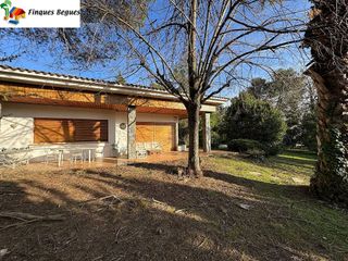 Chalet en venta en Begues