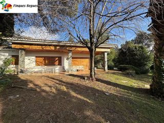 Chalet en venta en Begues