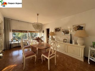 Chalet en venta en Begues