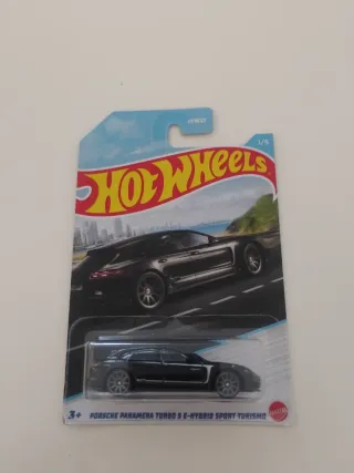 Hot Wheels Porsche Panamera Turbo S E-Hybrid