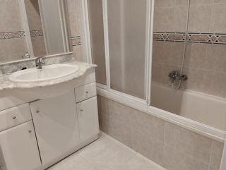 Piso en venta en Portillejo - Valdegastea en Logroño