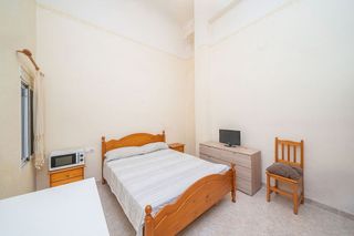 Piso en venta en Carolinas Altas en Alicante