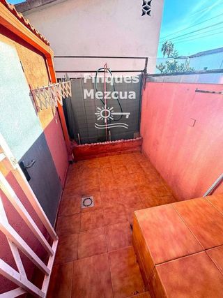 Casa adosada en venta en Sant Jordi-Babilonia en Torredembarra