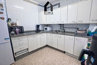 Piso en venta en Viaplana en Huelva