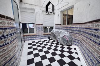 Piso en venta en Viaplana en Huelva