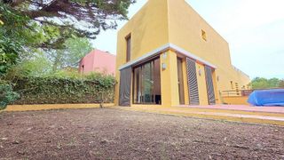 Casa adosada en venta en La Mora en Tarragona