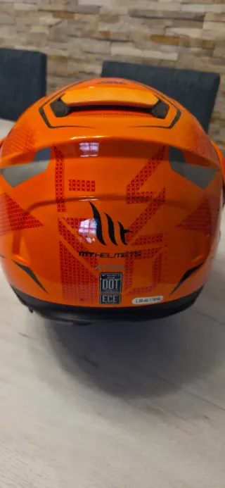 Casco modular moto marca MT HELMETS