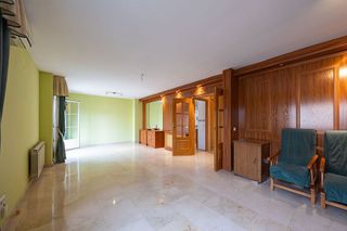 Casa pareada en venta en Pintores-Ferial en Parla
