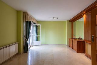 Casa pareada en venta en Pintores-Ferial en Parla