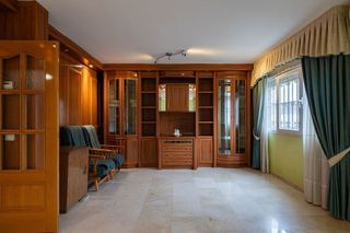 Casa pareada en venta en Pintores-Ferial en Parla