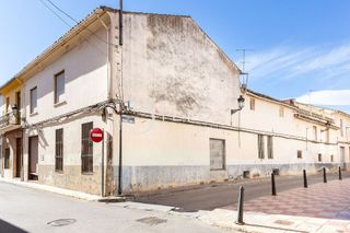 Casa adosada en venta en Benifaió